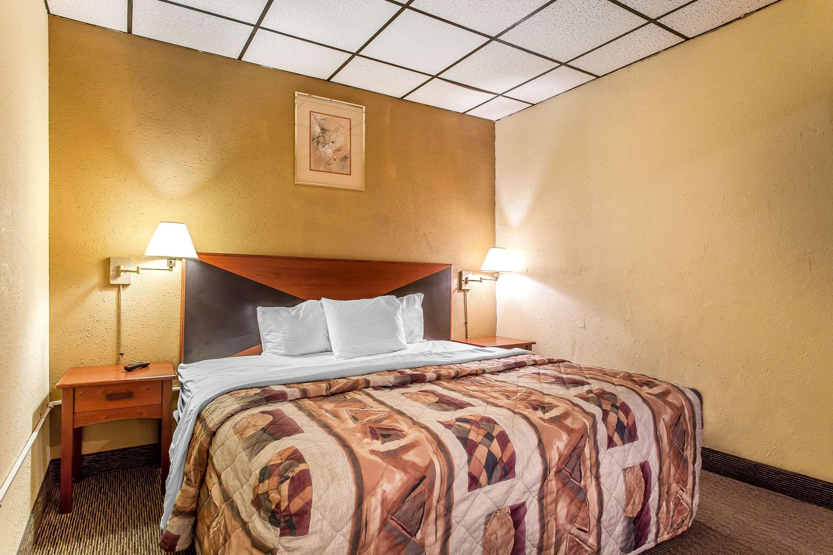 Rodeway Inn North Sandusky Eksteriør billede