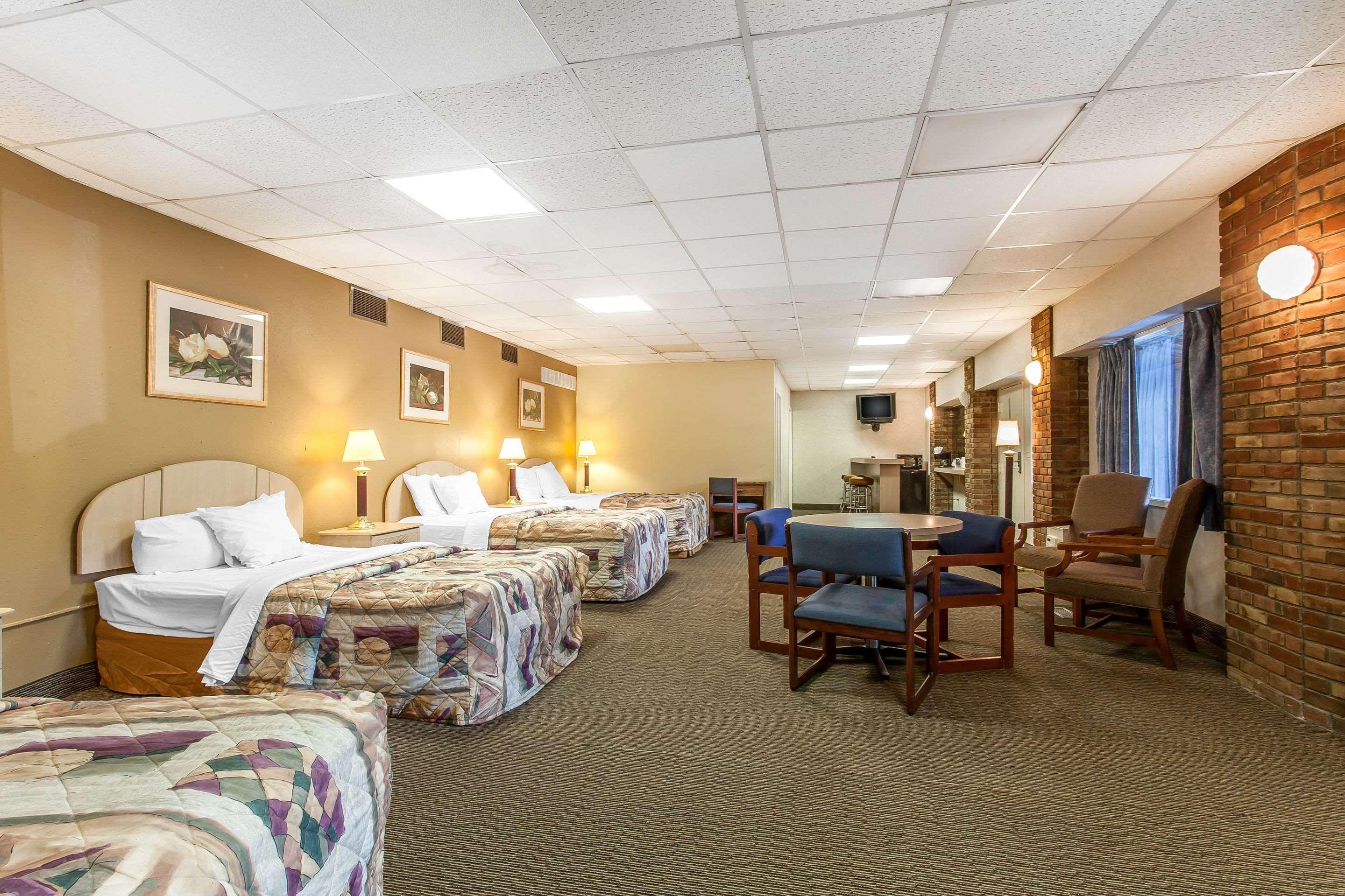 Rodeway Inn North Sandusky Eksteriør billede