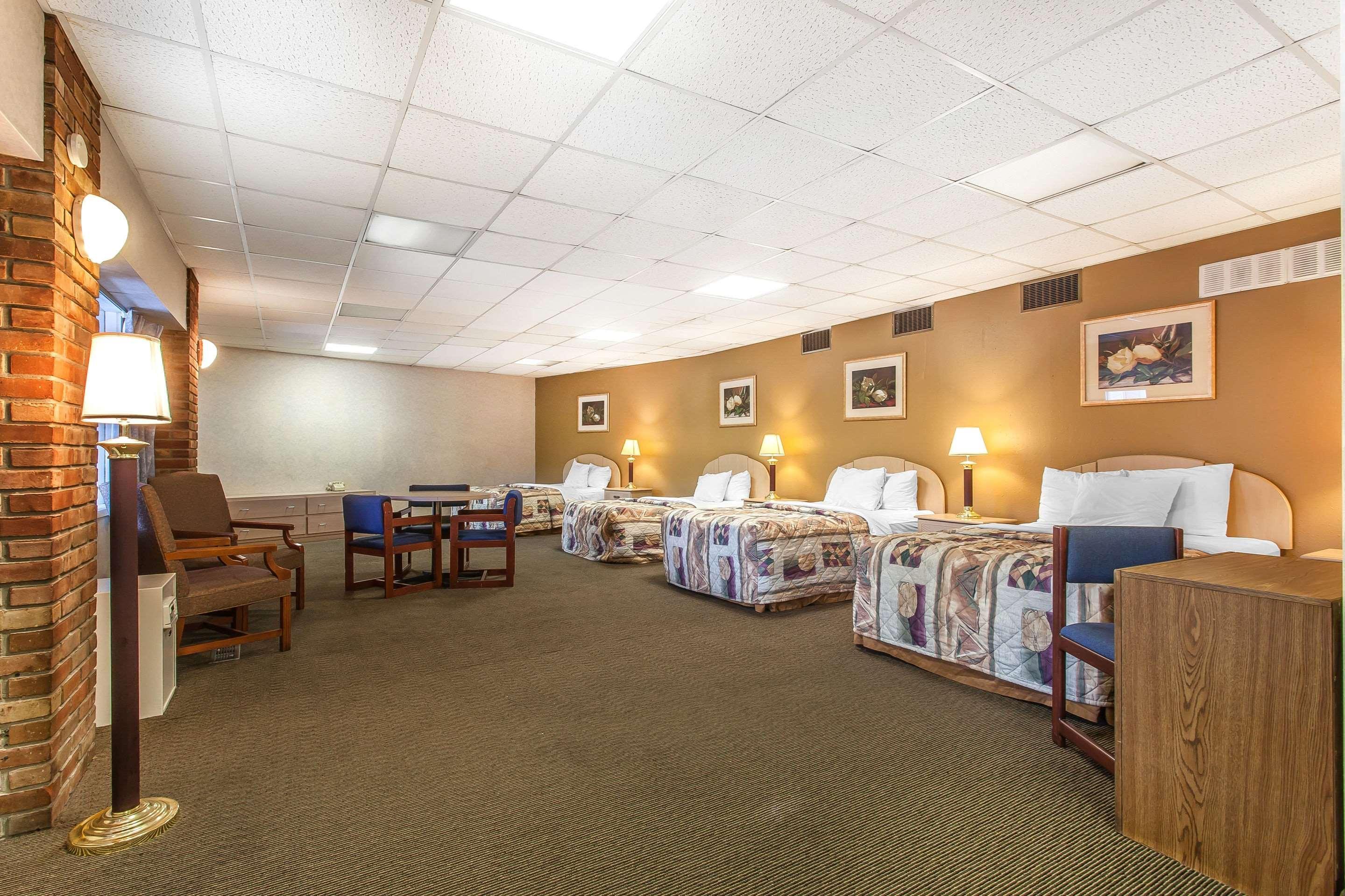 Rodeway Inn North Sandusky Eksteriør billede
