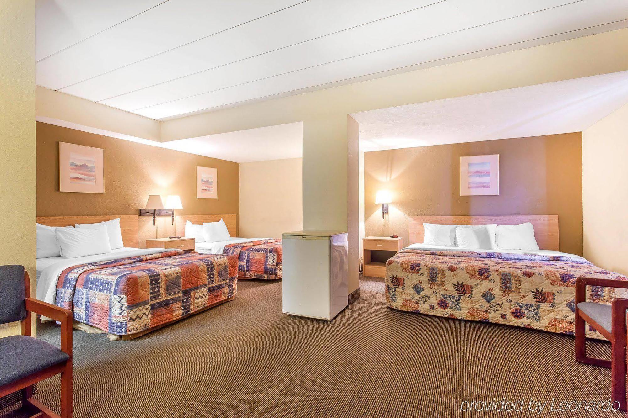 Rodeway Inn North Sandusky Eksteriør billede